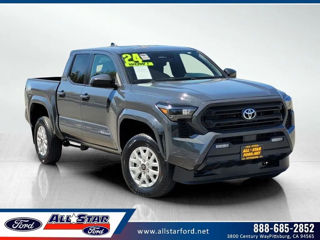 2024 Toyota Tacoma SR5 — photo 1 of 13