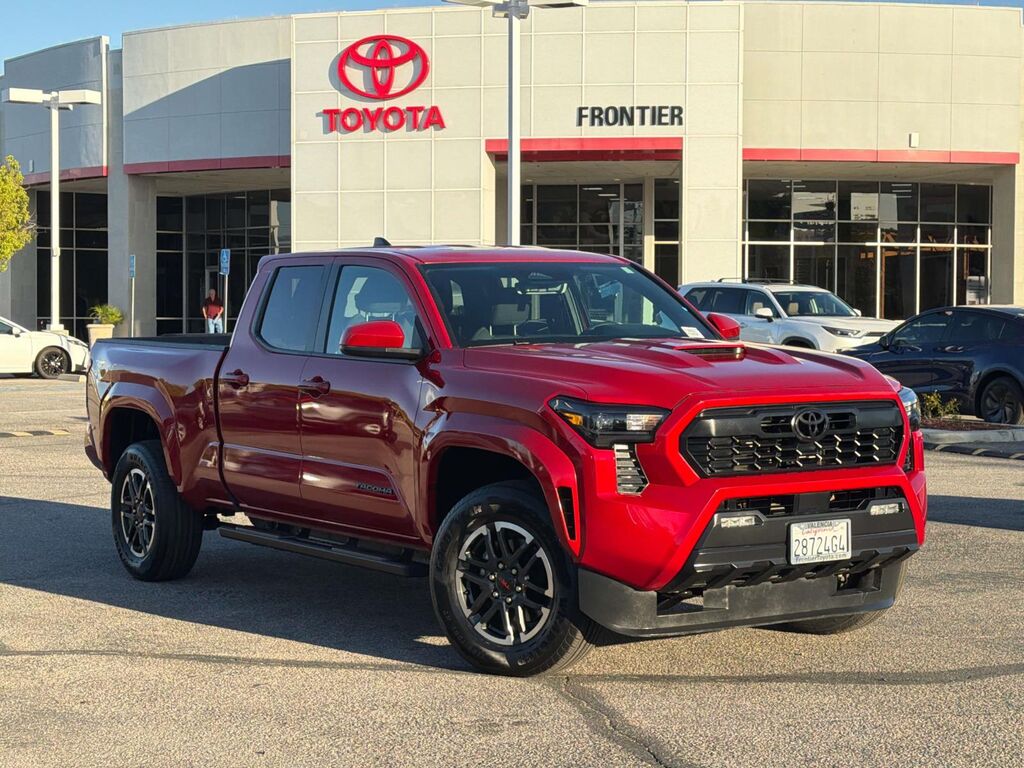 2025 Toyota Tacoma 4WD TRD Sport Double Cab 6' Bed AT — photo 1 of 13