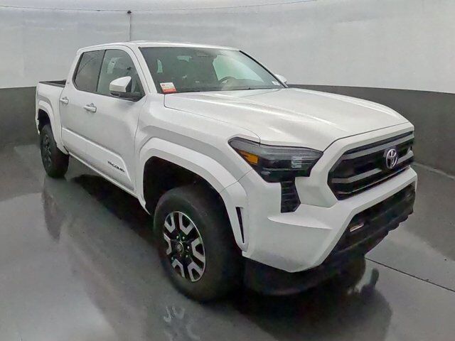 2025 Toyota Tacoma 4WD SR5