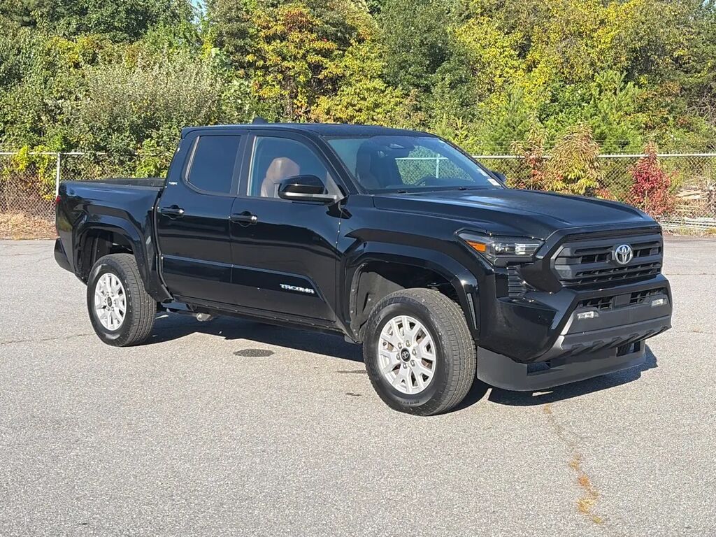 2024 Toyota Tacoma SR5 — photo 1 of 13
