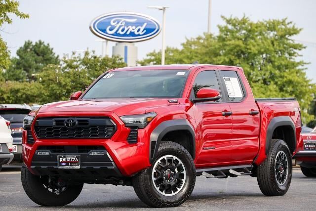 2025 Toyota Tacoma TRD Sport HV