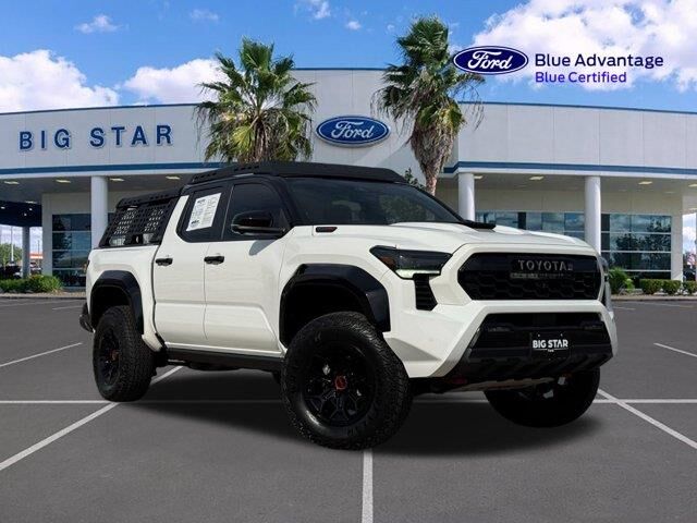 2025 Toyota Tacoma TRD Sport HV