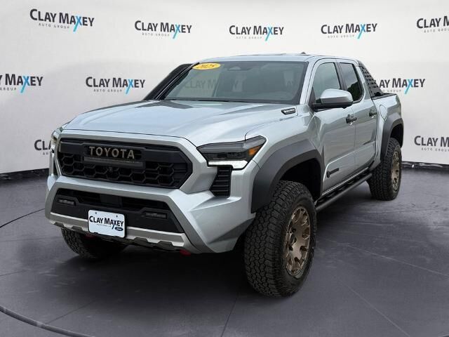 2025 Toyota Tacoma TRD Sport HV — photo 1 of 13