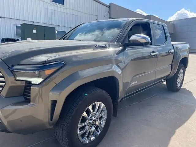 2025 Toyota Tacoma TRD Pro HV