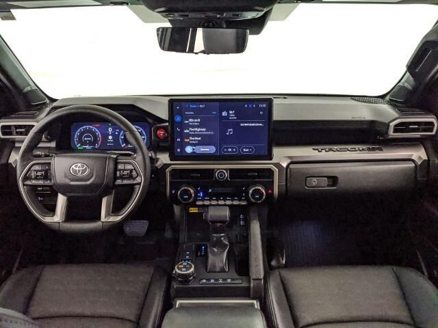 2025 Toyota Tacoma Trailhunter HV