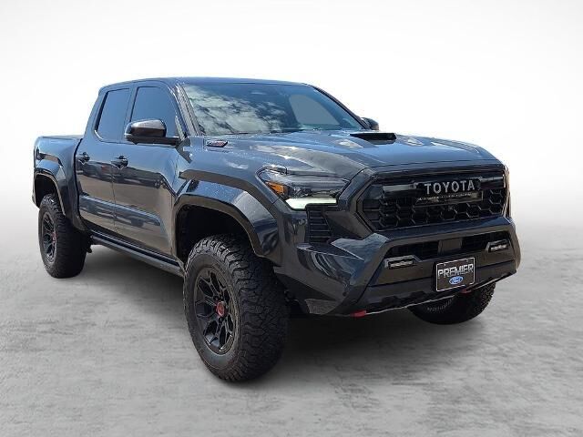 2026 Toyota Tacoma Trailhunter HV