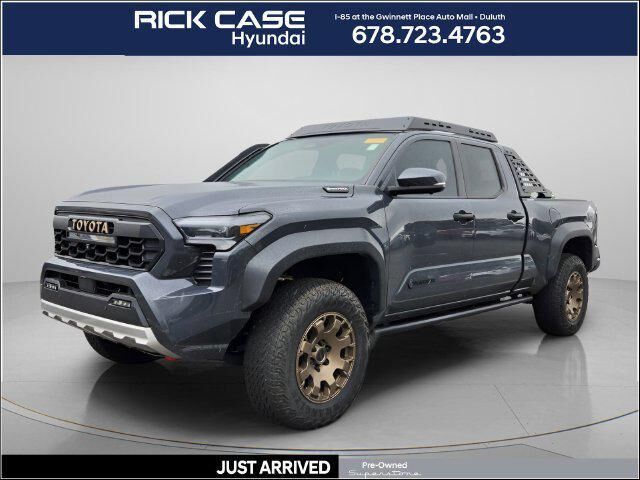 2025 Toyota Tacoma TRD Sport HV — photo 1 of 12