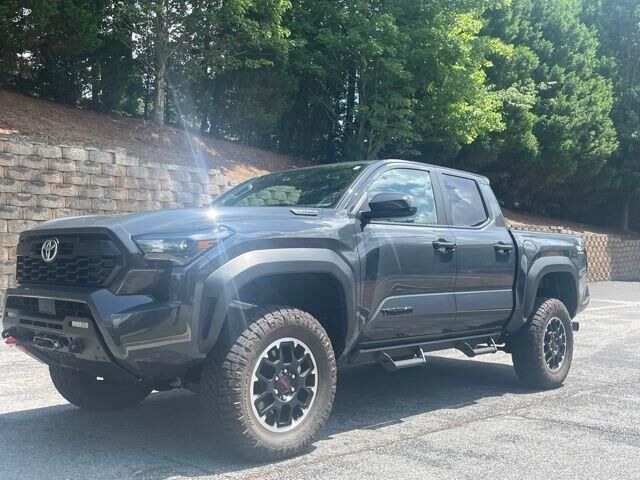 2025 Toyota Tacoma TRD Sport HV — photo 1 of 11