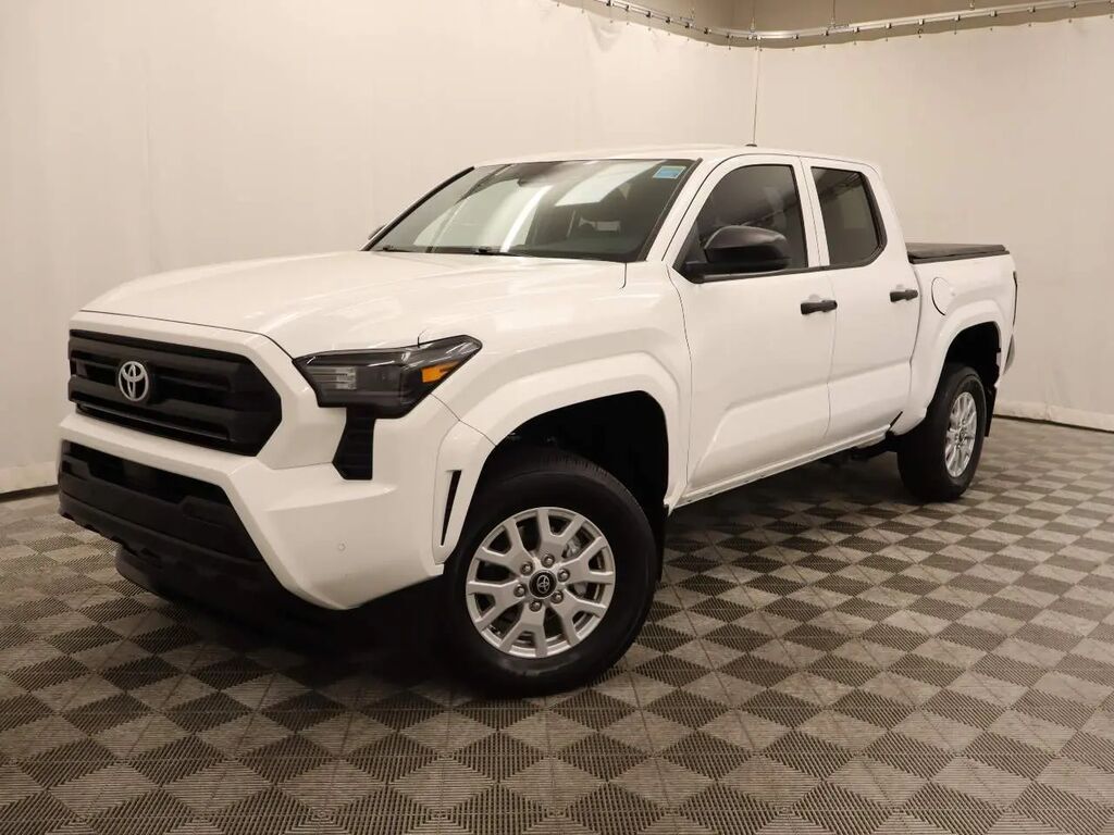2024 Toyota Tacoma SR — photo 1 of 13