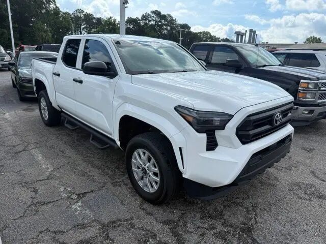 2024 Toyota Tacoma SR — photo 1 of 14