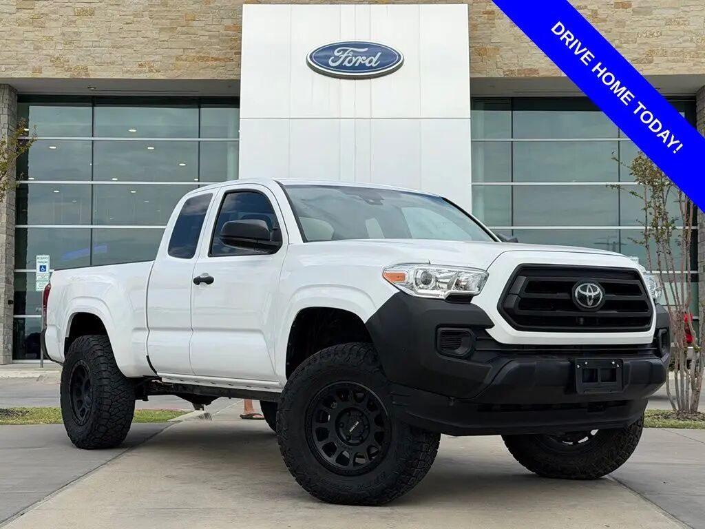 2022 Toyota Tacoma SR — photo 1 of 13