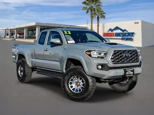 2022 Toyota Tacoma TRD Sport