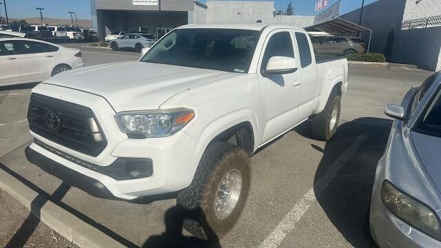 2022 Toyota Tacoma SR — photo 1 of 44