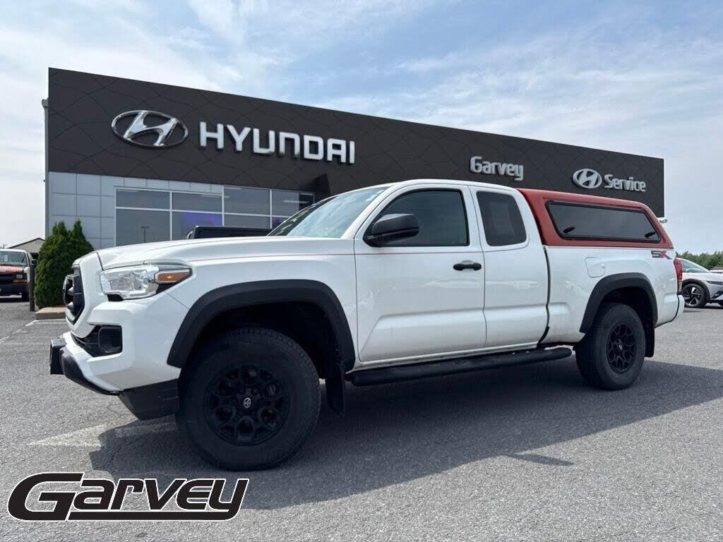 2021 Toyota Tacoma SR V6 — photo 1 of 1