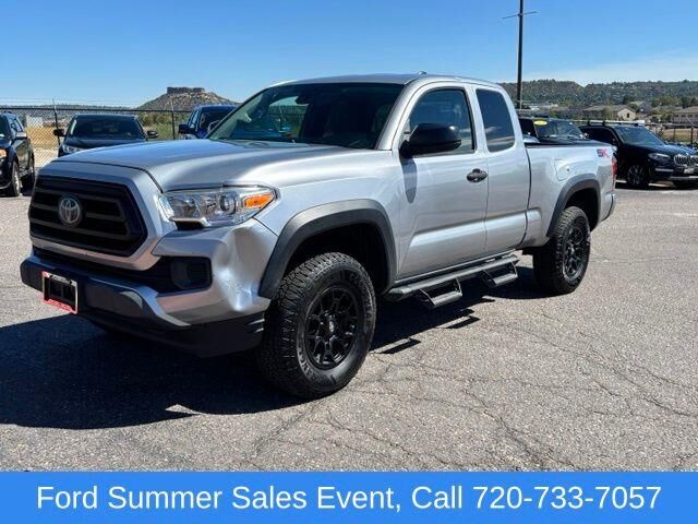 2021 Toyota Tacoma TRD Sport — photo 1 of 39