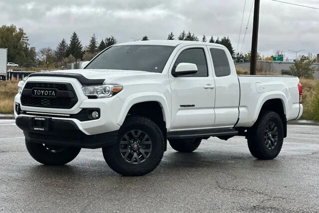 2022 Toyota Tacoma TRD Off-Road
