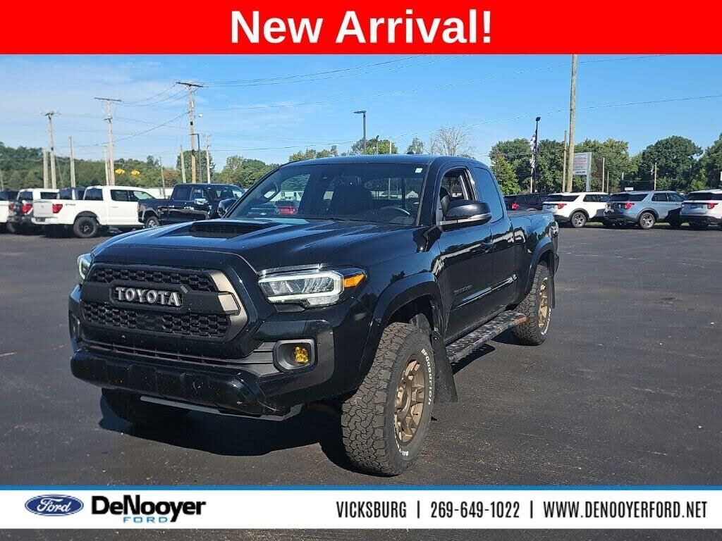 2022 Toyota Tacoma TRD Sport — photo 1 of 1