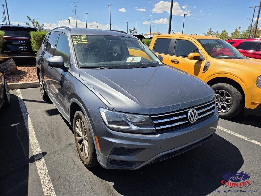 2020 Volkswagen Tiguan S — photo 1 of 1