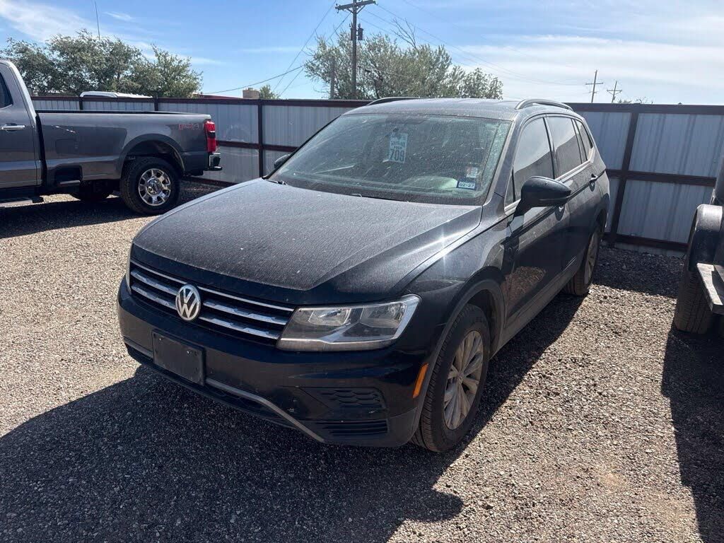 2020 Volkswagen Tiguan S — photo 1 of 1
