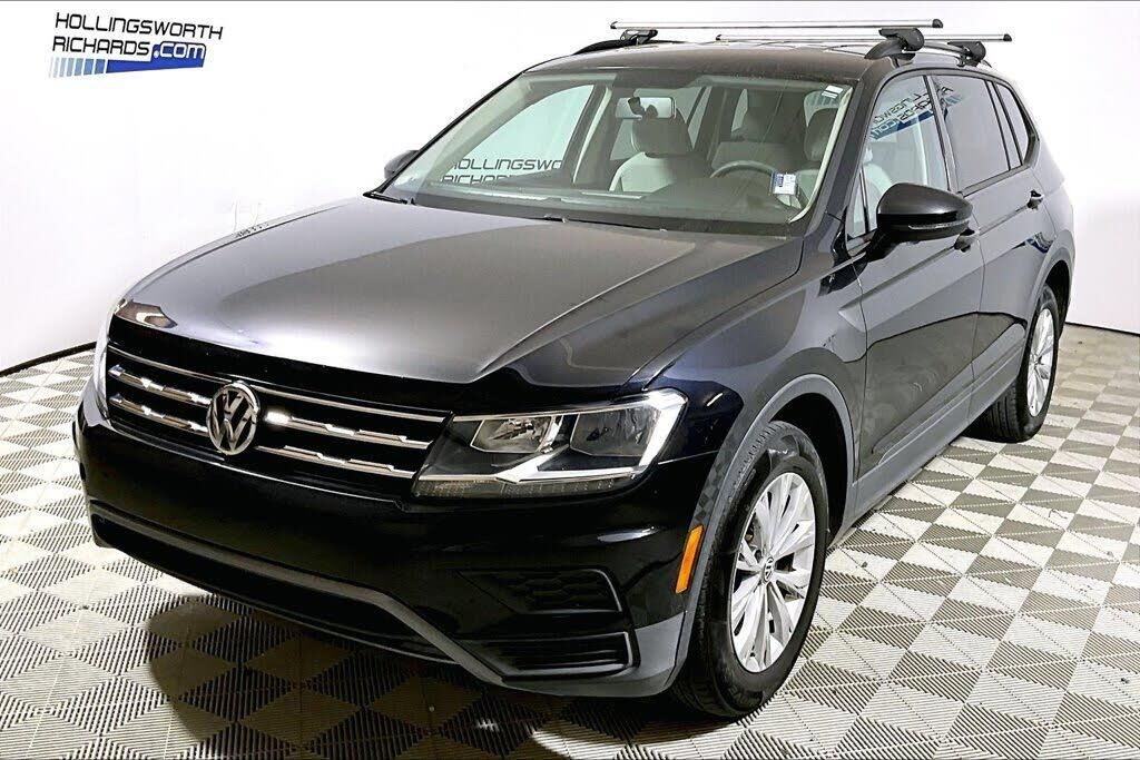 2019 Volkswagen Tiguan S — photo 1 of 1
