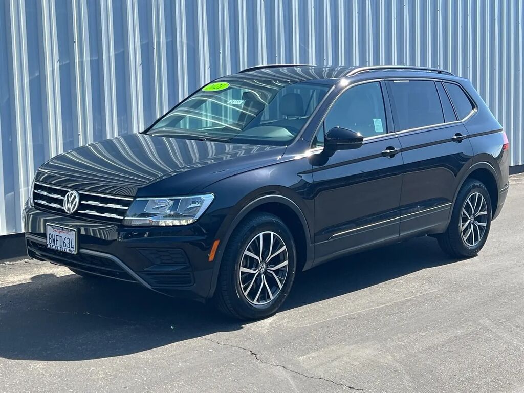 2021 Volkswagen Tiguan S — photo 1 of 13