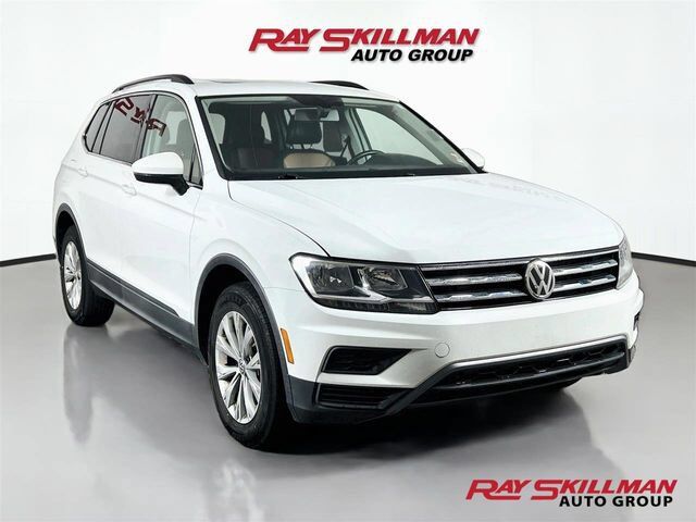 2019 Volkswagen Tiguan SE — photo 1 of 12