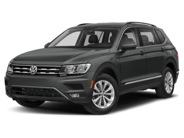 2020 Volkswagen Tiguan SE 4Motion — photo 1 of 13