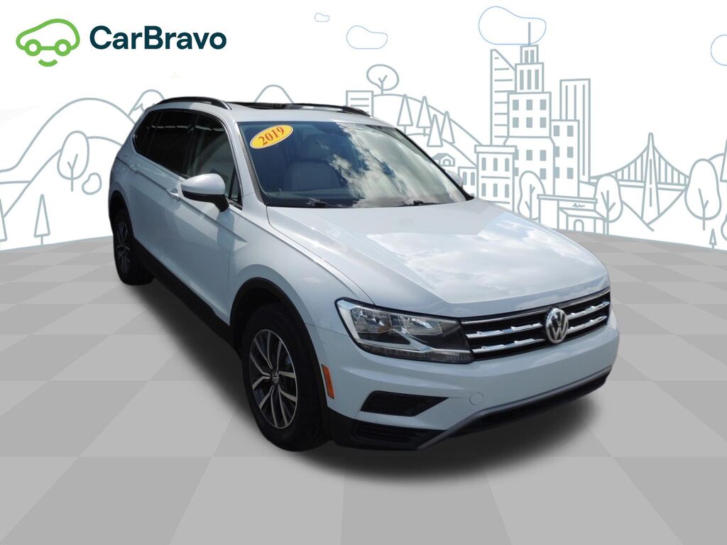 2019 Volkswagen Tiguan 2.0T SE — photo 1 of 6