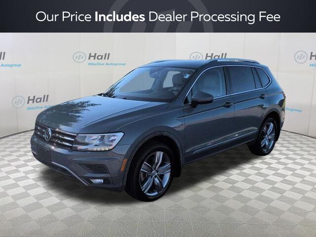 2020 Volkswagen Tiguan SE 4Motion — photo 1 of 26