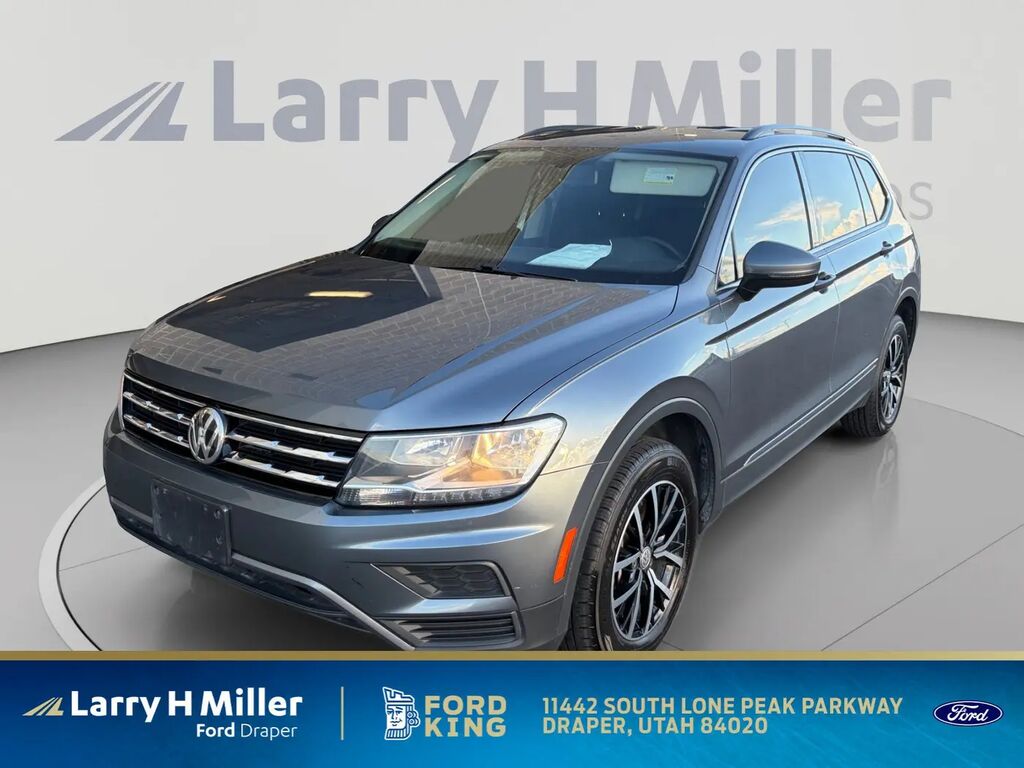 2021 Volkswagen Tiguan SE 4Motion — photo 1 of 13