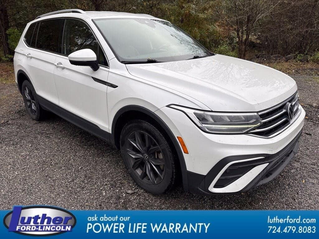 2023 Volkswagen Tiguan SE 4Motion — photo 1 of 1