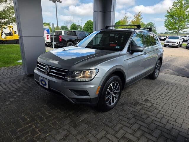 2019 Volkswagen Tiguan SE 4Motion — photo 1 of 1