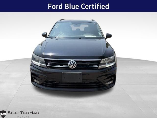 2021 Volkswagen Tiguan SE 4Motion — photo 1 of 11
