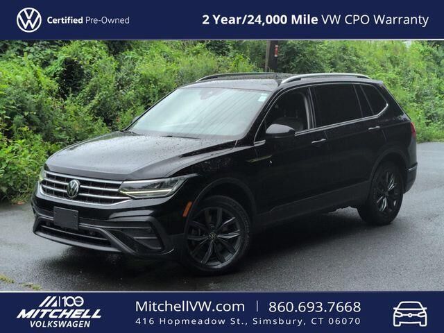 2022 Volkswagen Tiguan SE 4Motion — photo 1 of 6