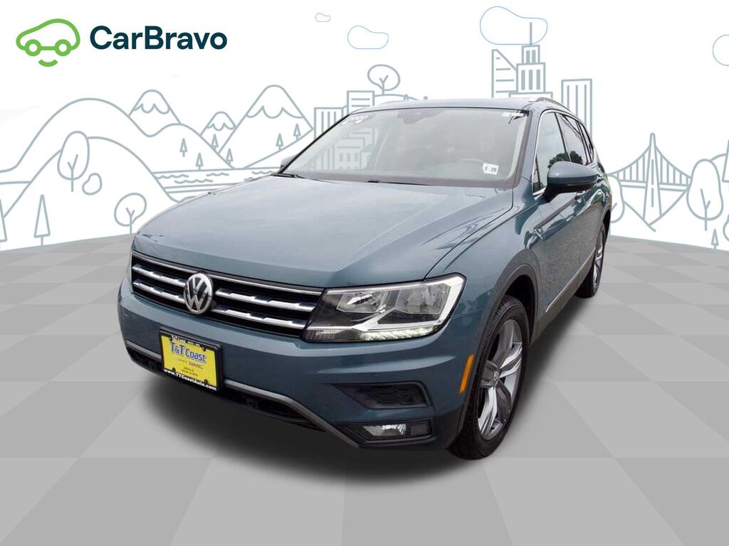 2020 Volkswagen Tiguan SE — photo 1 of 6