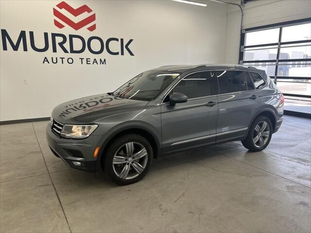 2020 Volkswagen Tiguan SE 4Motion — photo 1 of 32