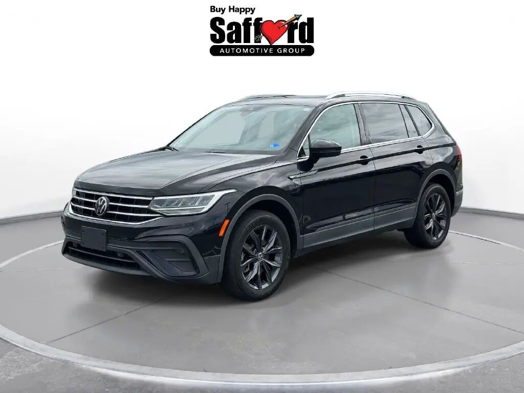 2022 Volkswagen Tiguan SE 4Motion — photo 1 of 13