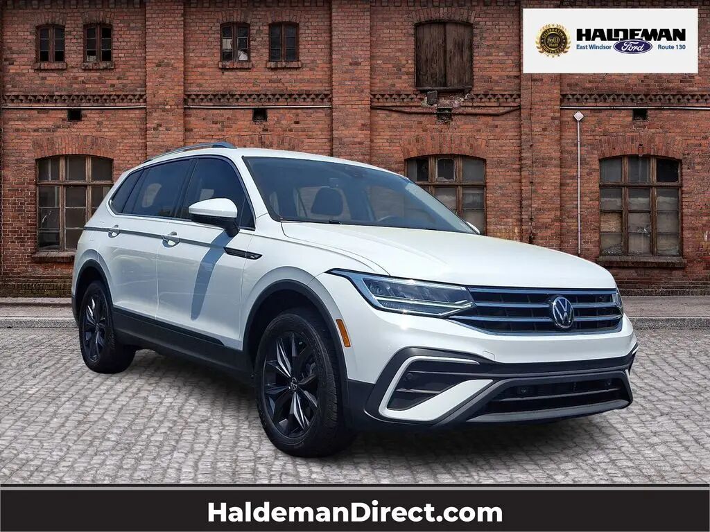 2024 Volkswagen Tiguan Wolfsburg Edition 4Motion — photo 1 of 26
