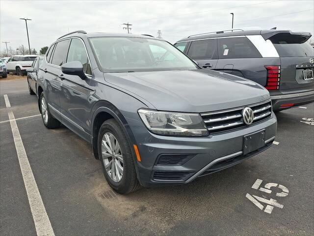 2018 Volkswagen Tiguan 2.0T SE 4Motion — photo 1 of 5