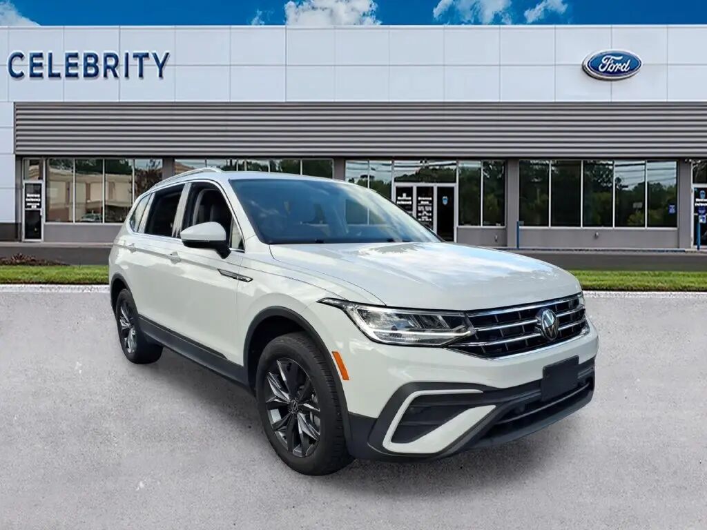 2024 Volkswagen Tiguan Wolfsburg Edition 4Motion — photo 1 of 13