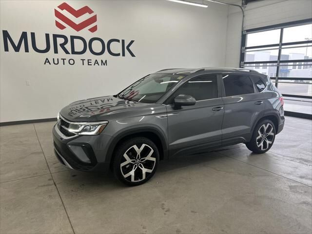 2022 Volkswagen Taos SEL 4Motion — photo 1 of 29