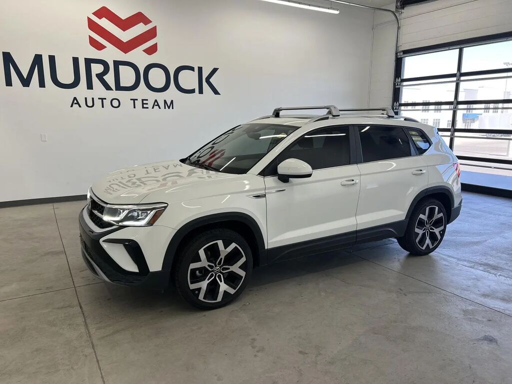 2023 Volkswagen Taos SEL 4Motion — photo 1 of 13