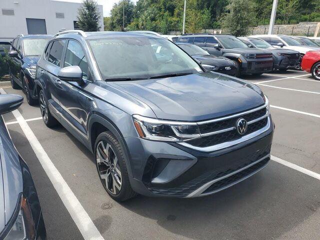 2022 Volkswagen Taos SEL 4Motion