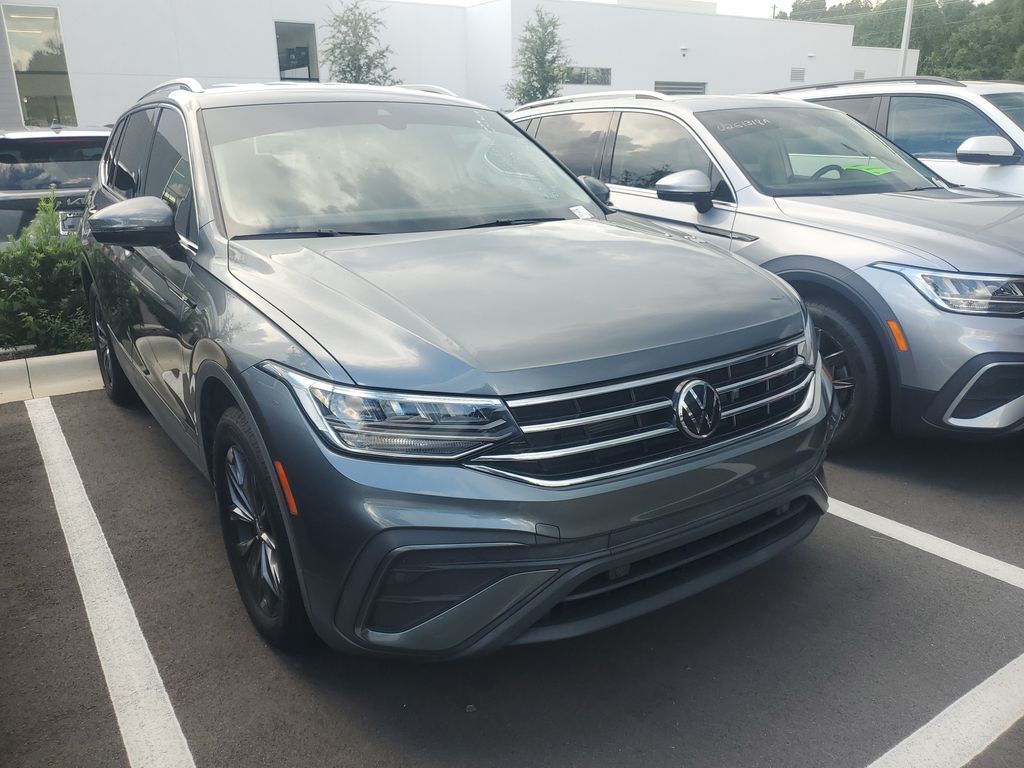 2022 Volkswagen Tiguan 2.0T SE — photo 1 of 1