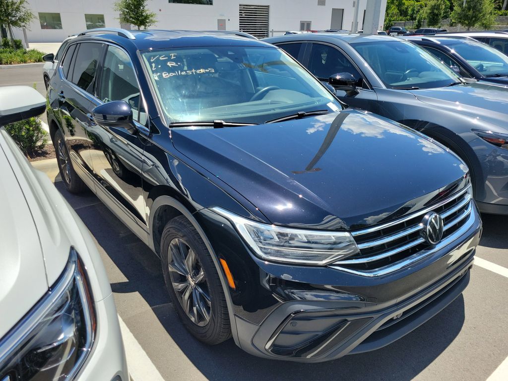 2024 Volkswagen Tiguan 2.0T SE — photo 1 of 13