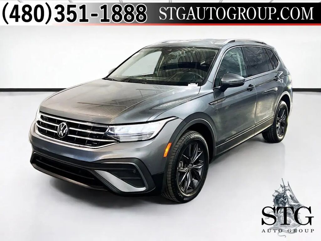 2022 Volkswagen Tiguan SE — photo 1 of 13