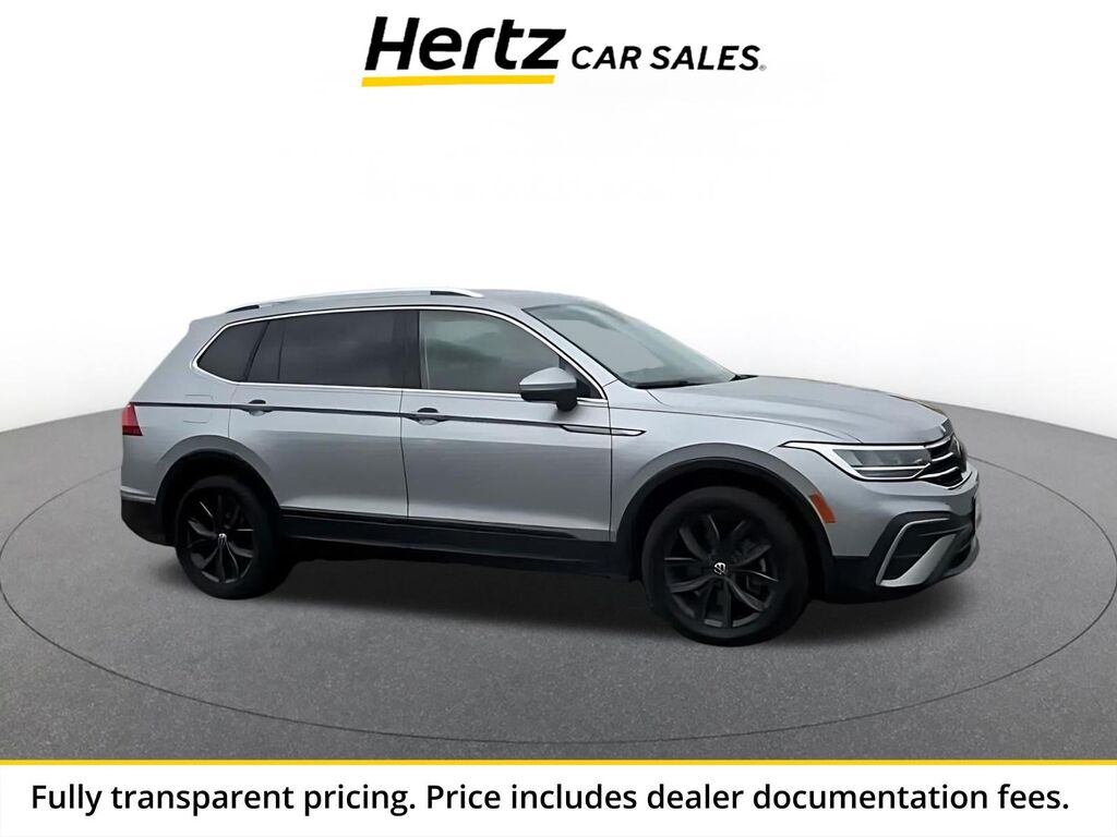 2024 Volkswagen Tiguan SE — photo 1 of 5