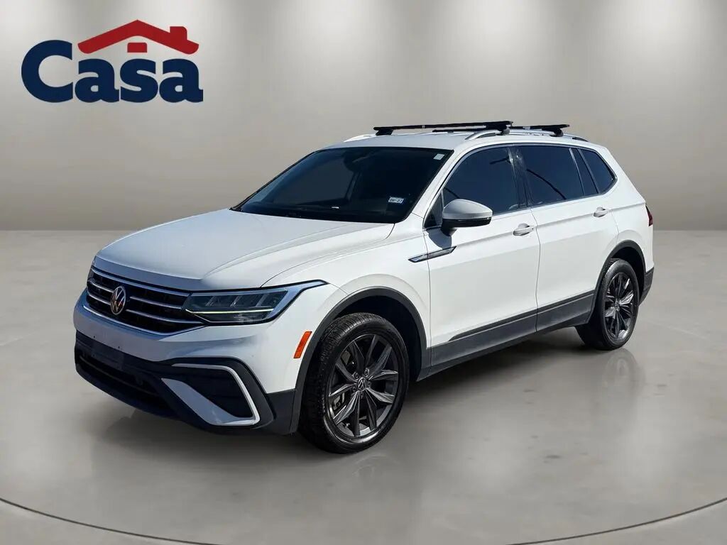 2023 Volkswagen Tiguan SE — photo 1 of 13