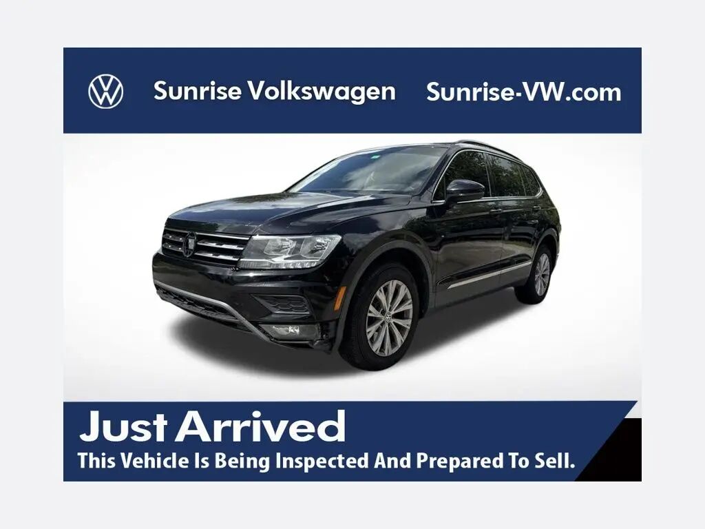 2018 Volkswagen Tiguan 2.0T SE — photo 1 of 40