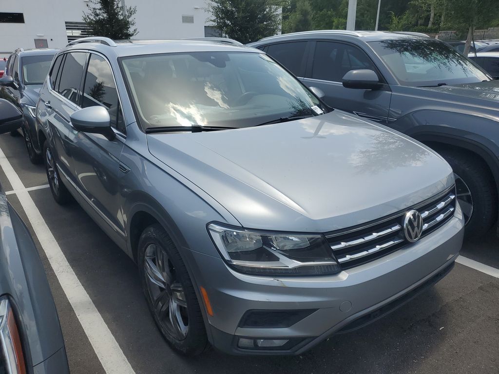 2020 Volkswagen Tiguan 2.0T SEL — photo 1 of 1